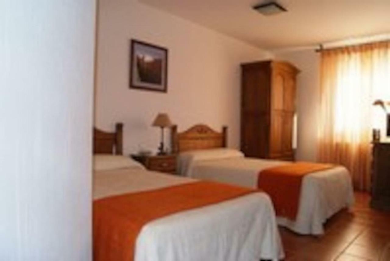 Casa Rural El Sauce. A 2,5 Km De Cuenca Capital Nohales Kültér fotó