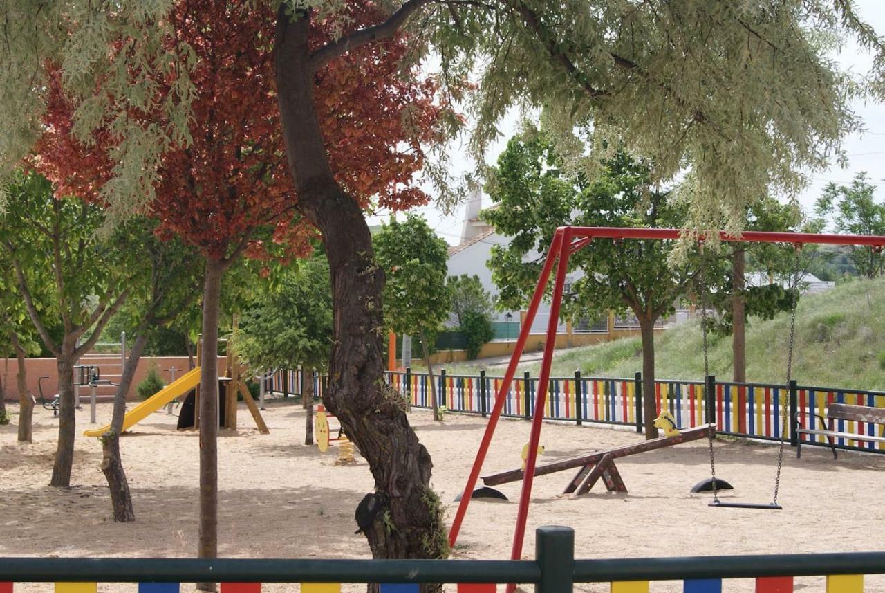 Casa Rural El Sauce. A 2,5 Km De Cuenca Capital Nohales Kültér fotó