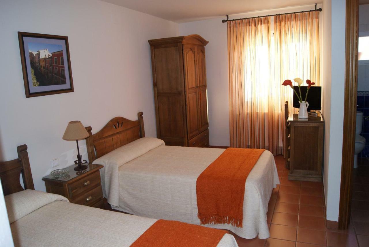 Casa Rural El Sauce. A 2,5 Km De Cuenca Capital Nohales Kültér fotó