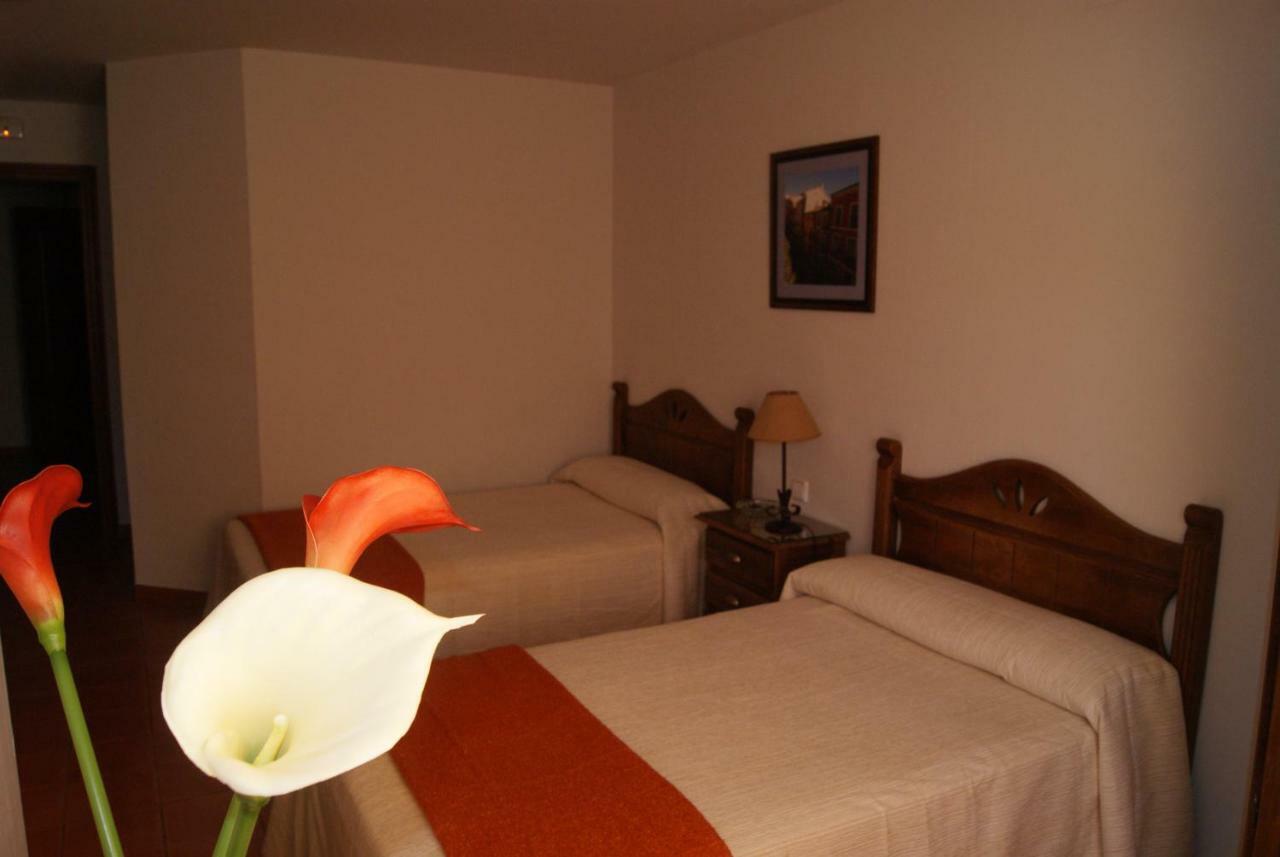 Casa Rural El Sauce. A 2,5 Km De Cuenca Capital Nohales Kültér fotó
